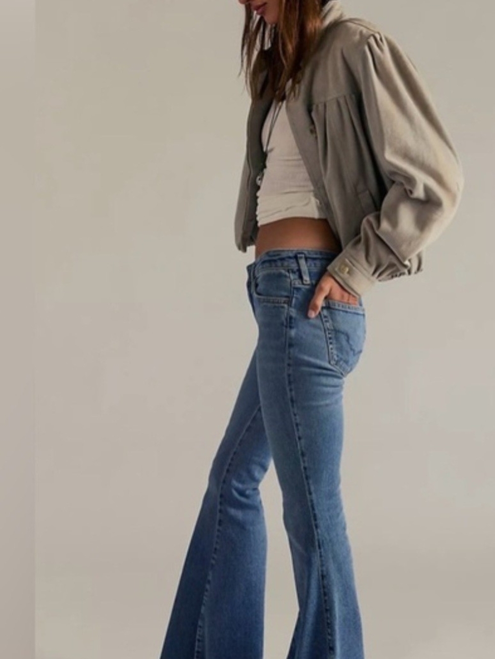 NWT Free People We The Free Emre Low-Rise Flare Jeans Sz 32, In Blue Poppy - Picture 2 of 4